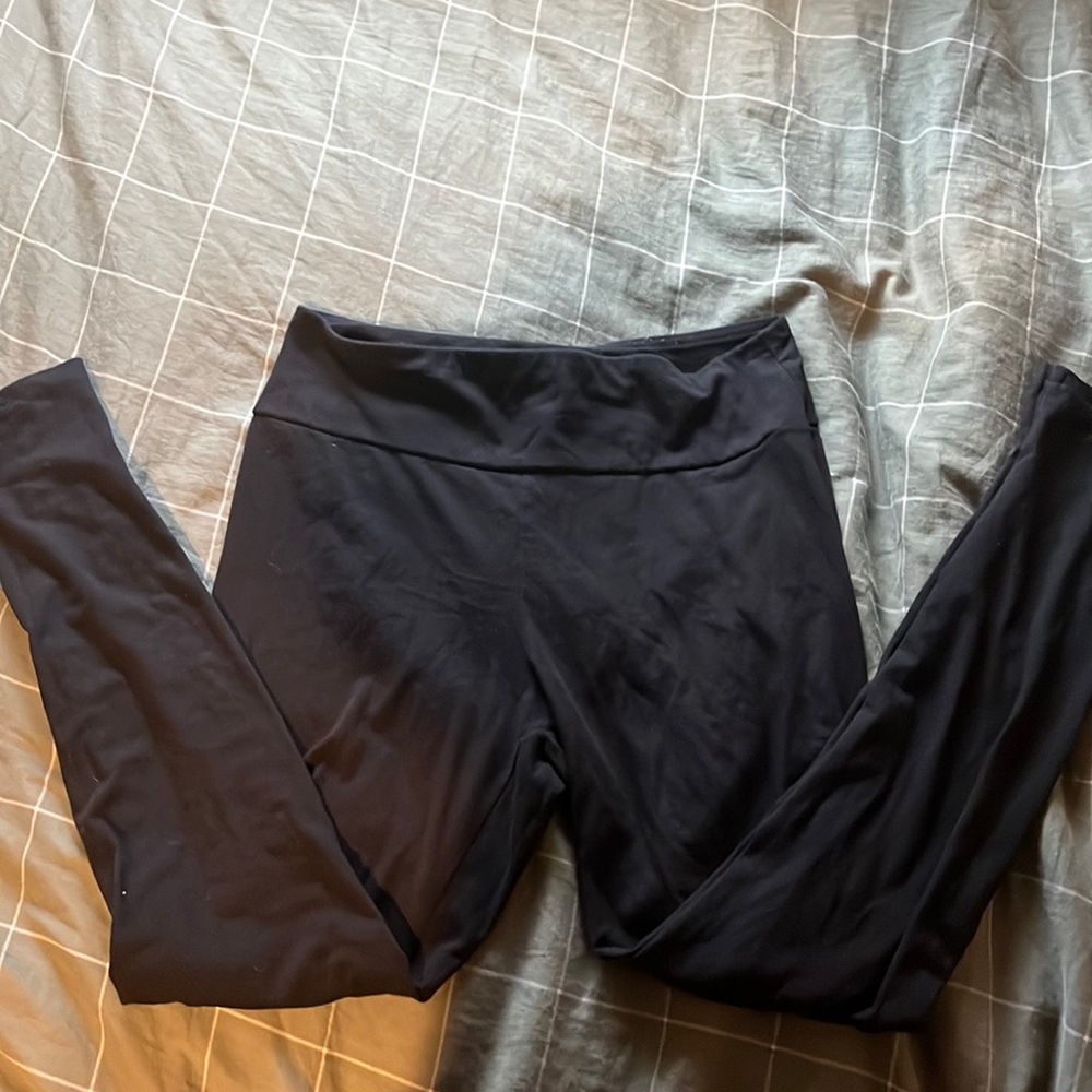 Black leggings, size large